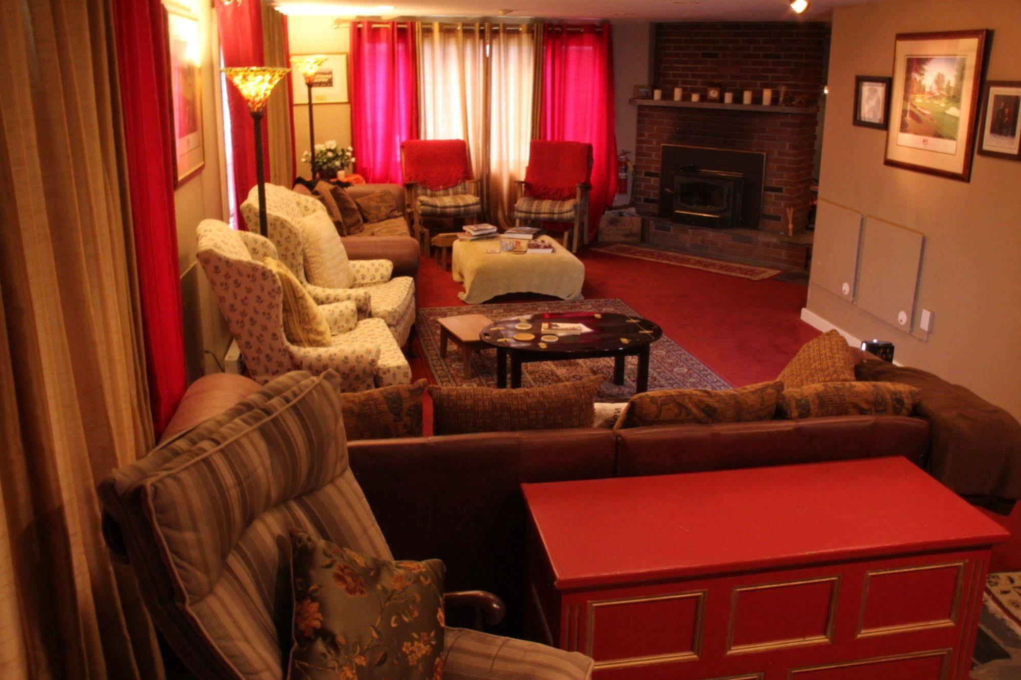 Sugartree Inn Warren Extérieur photo